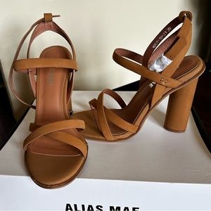 Alias Mae Leather Heels